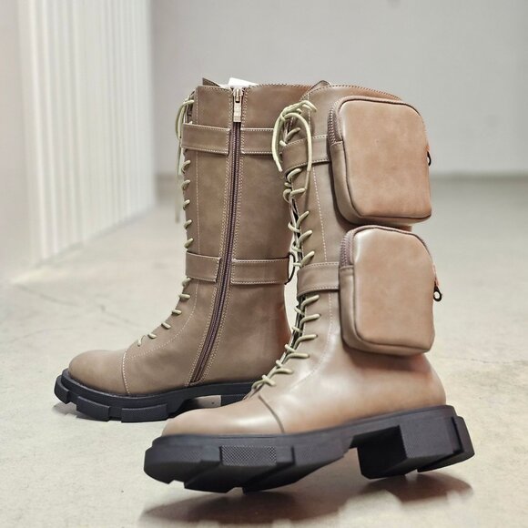 Lace-Up Utility Combat Boots With Side Pouches Chunky Soles And Side Zippers In - Picture 6 of 7